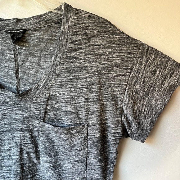 🏷️ 2/$20 Club Monaco Grey Marled Drop Shoulder T-shirt - Picture 7 of 9